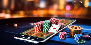 tc hainan app interface showing slot games and live dealer options